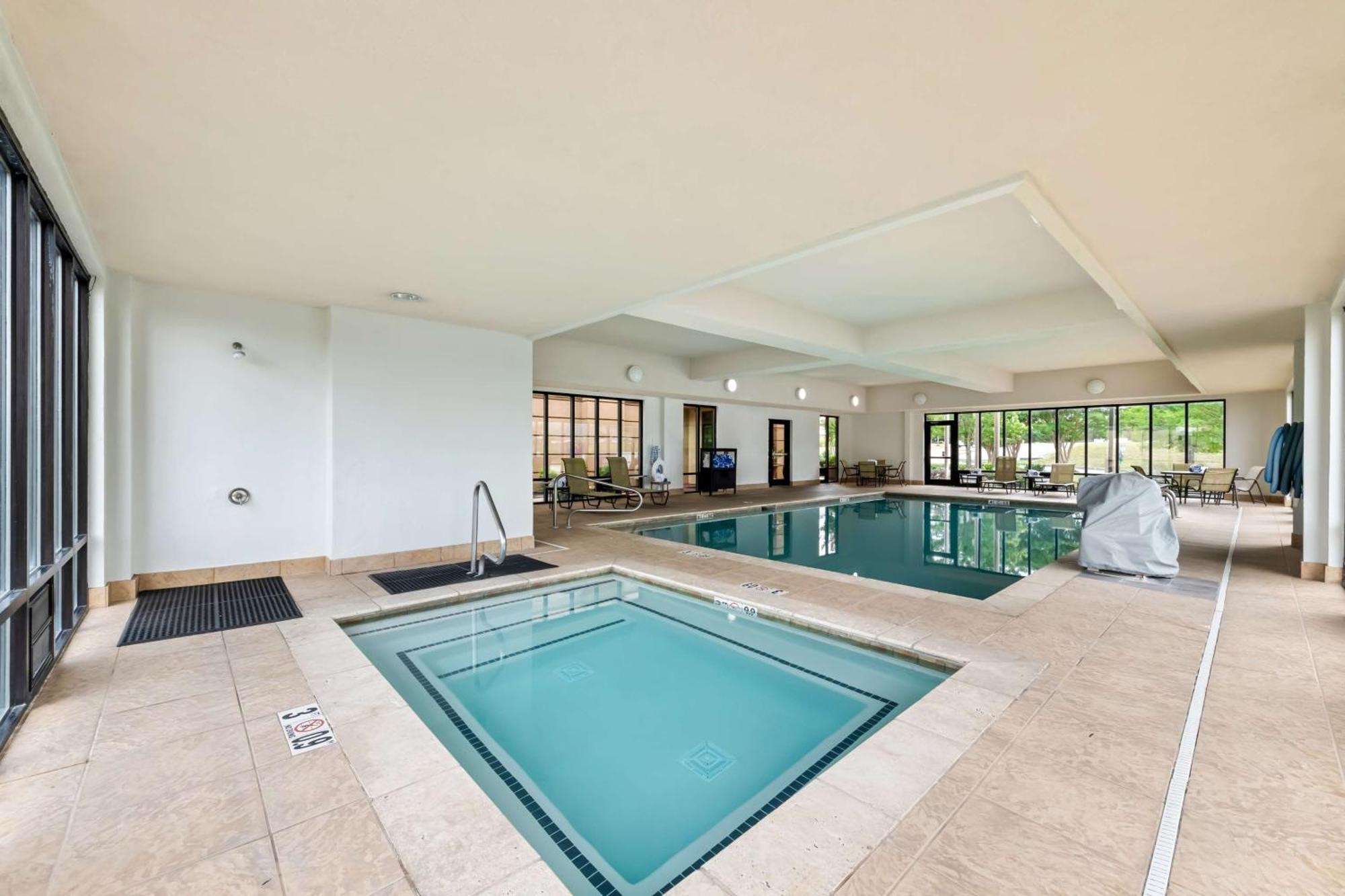 Hampton Inn Chattanooga-North Ngoại thất bức ảnh
